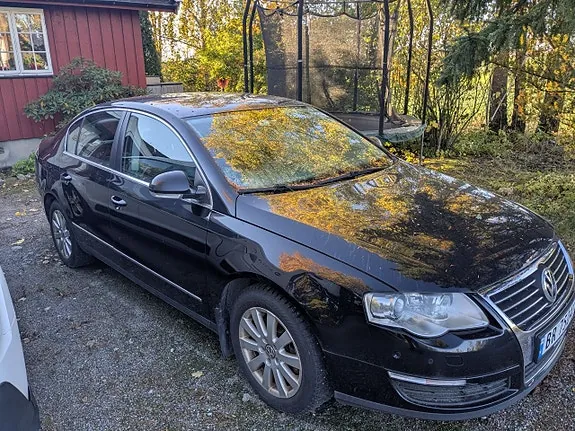 Volkswagen Passat 2009 photo 2