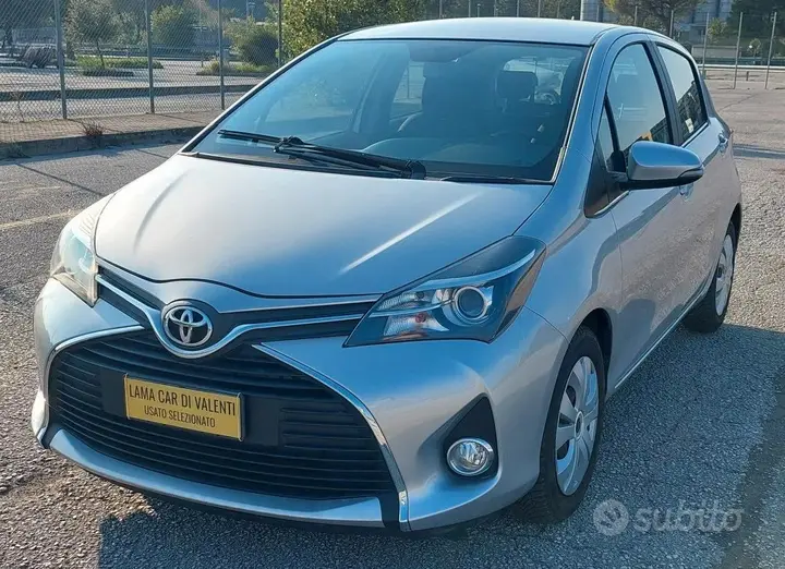 Toyota Yaris 2015 photo 3