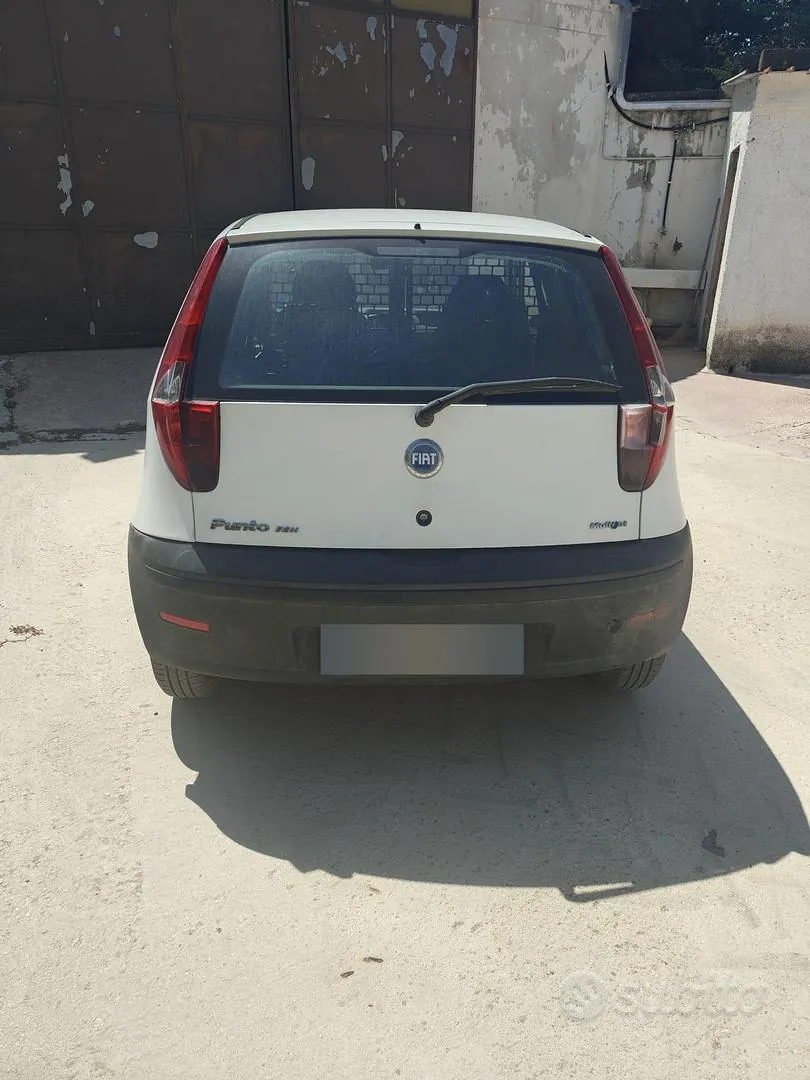 Fiat Punto 2006 photo 3