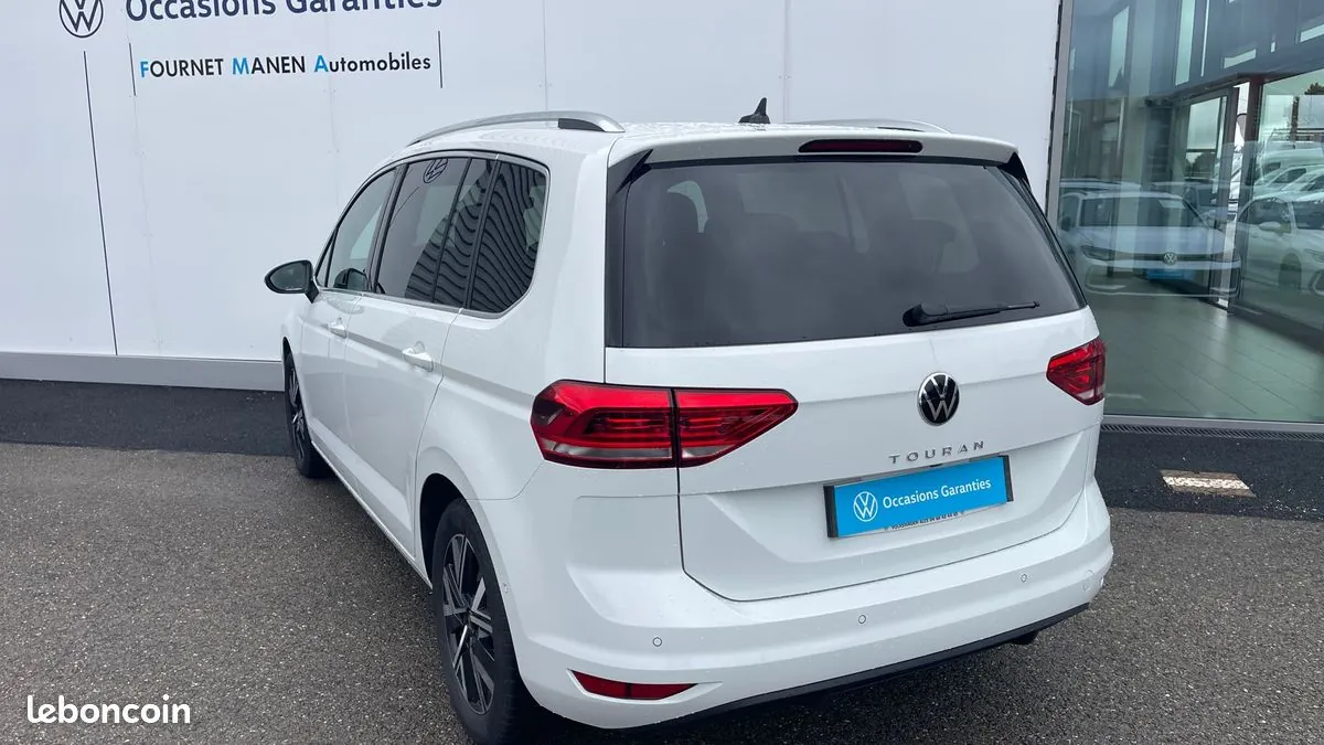 Volkswagen Touran 2022 photo 3