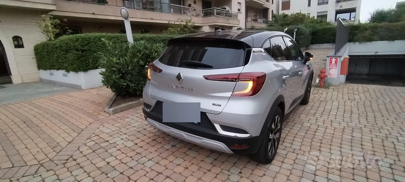 Renault Captur 2023 photo 3