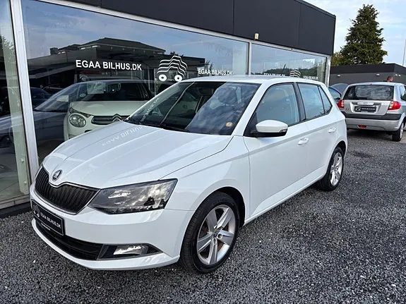 Skoda Fabia 2016 photo 2