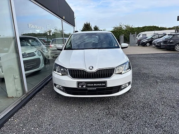 Skoda Fabia 2016 photo 3