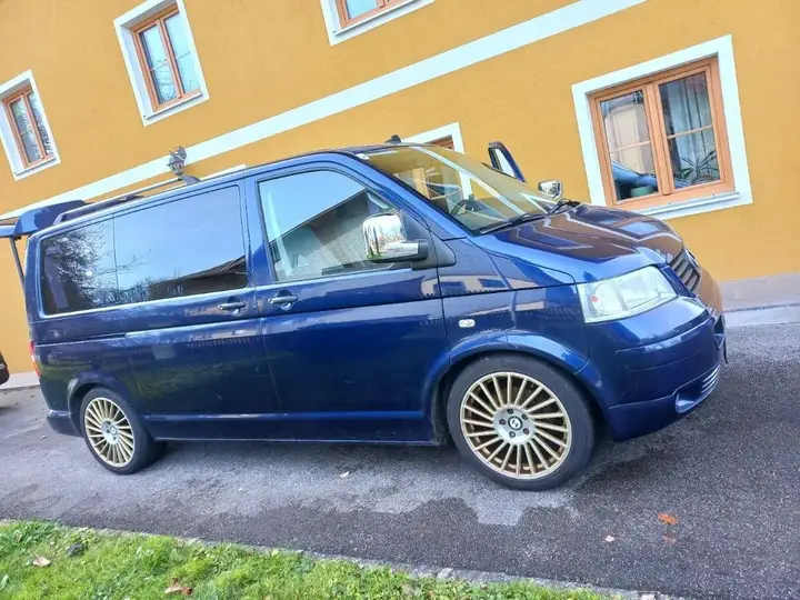 Volkswagen Caravelle