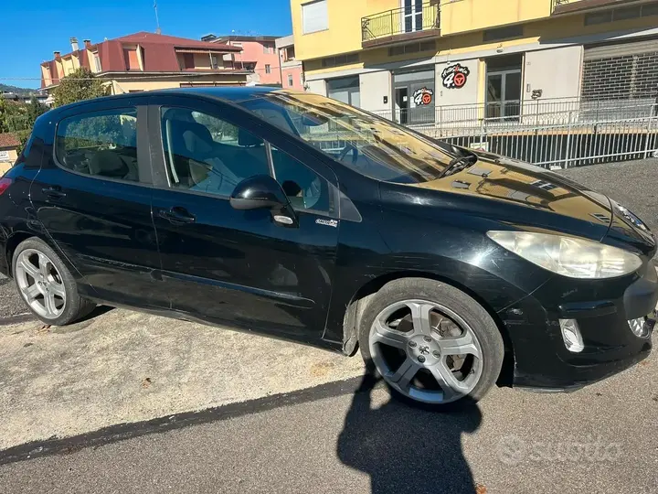 Peugeot 308 2008 photo 2