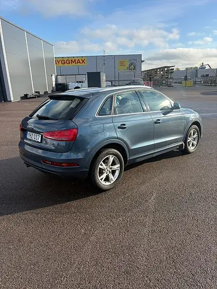 Audi Q3 2017 photo 3