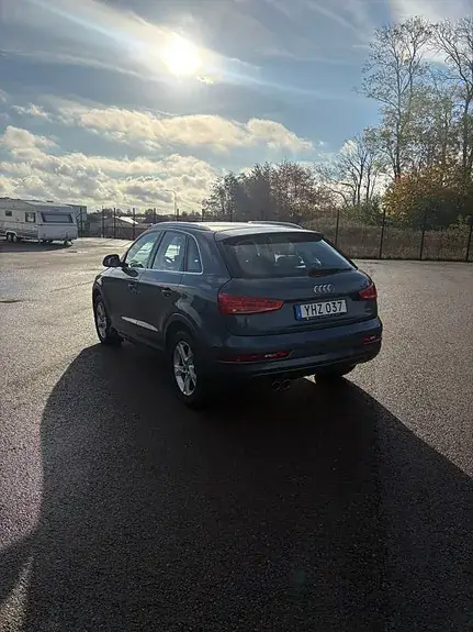 Audi Q3 2017 photo 2