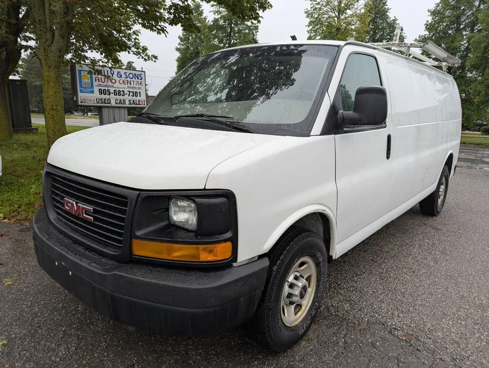 GMC Savana