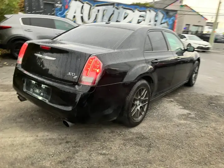 Chrysler 300 2014 photo 5