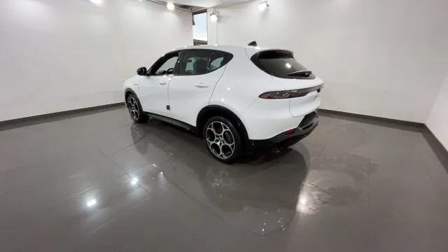 Alfa Romeo Tonale 2024 photo 4
