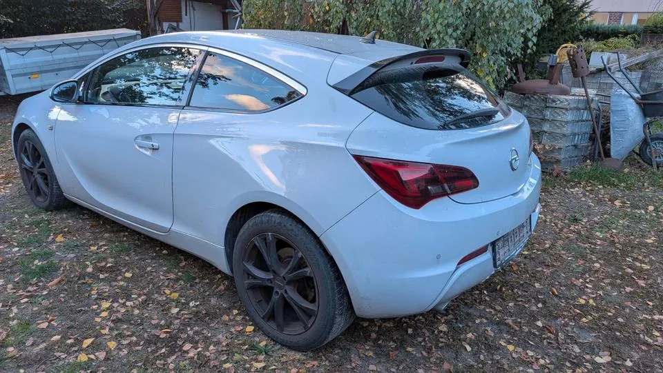 Opel Astra Gtc