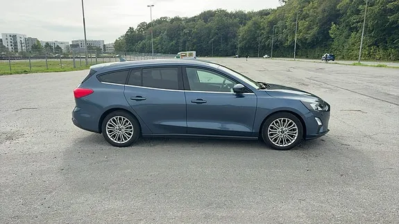 Ford Focus 2021 photo 4
