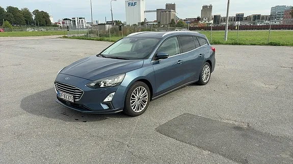 Ford Focus 2021 photo 2
