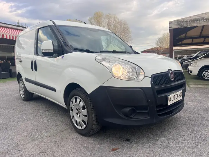 Fiat Doblo 2013 photo 2