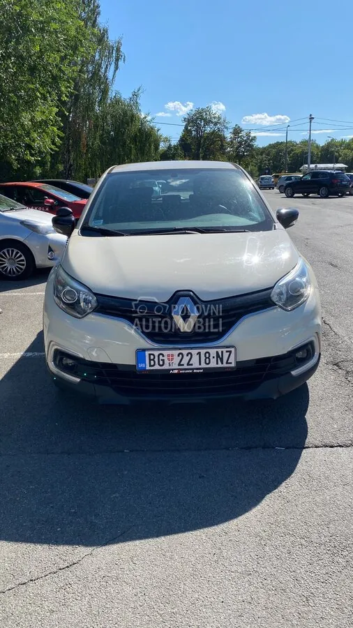 Renault Captur 2018 photo 2