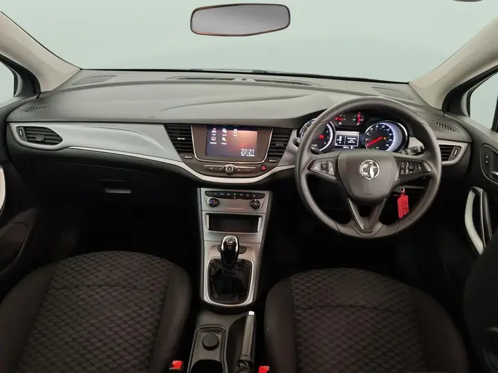 Vauxhall Astra 2019 photo 4
