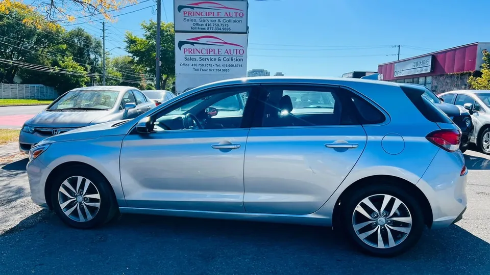 Hyundai Elantra 2018 photo 2