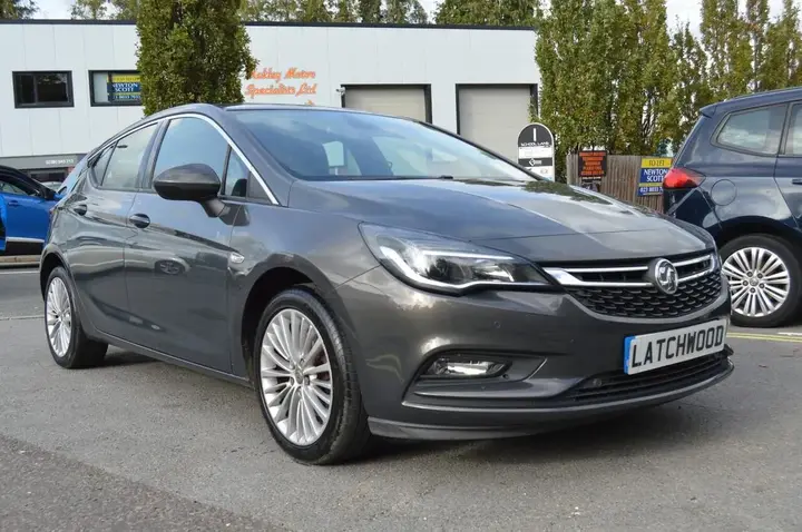 Vauxhall Astra 2015 photo 3