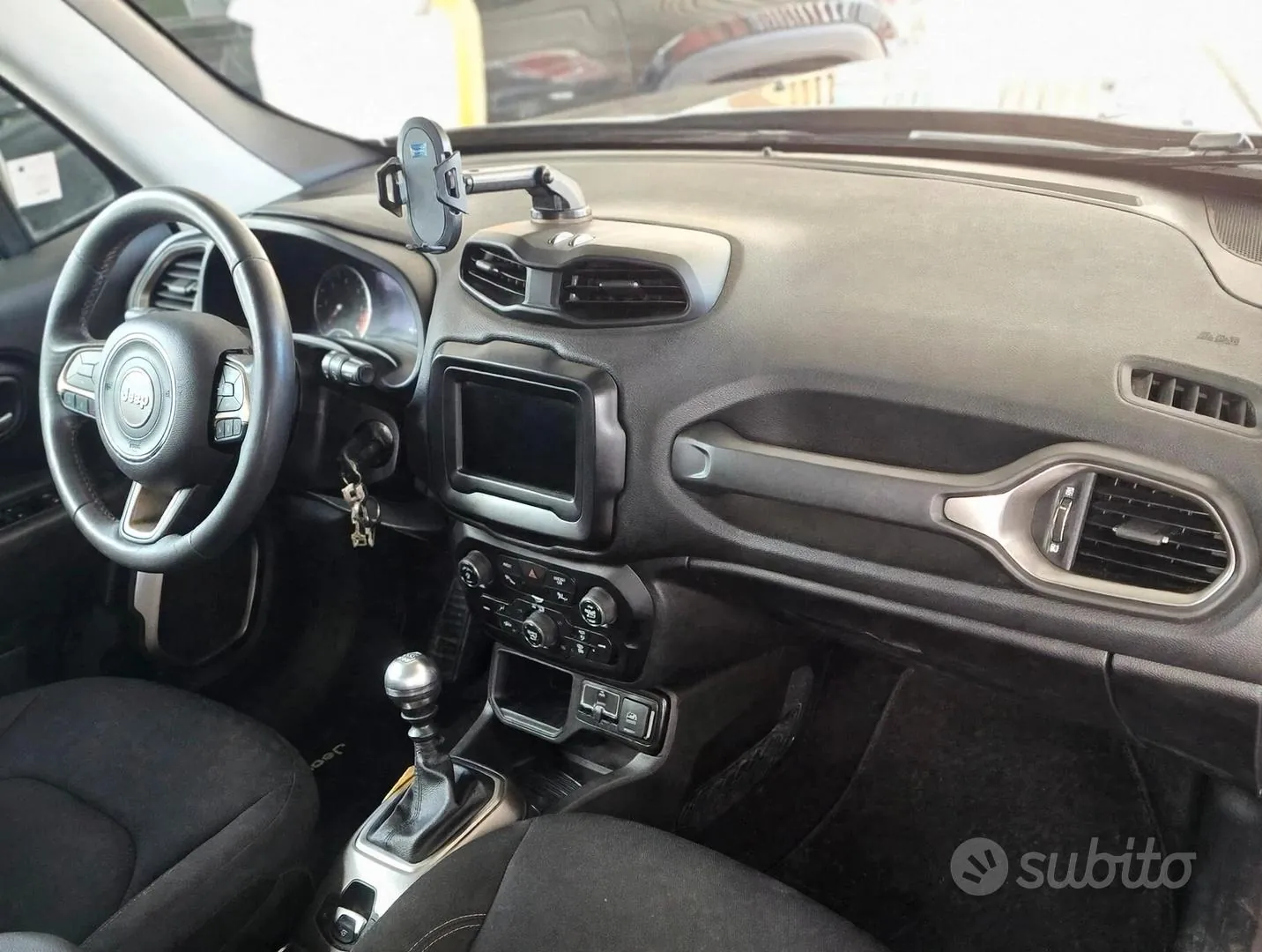 Jeep Renegade 2021 photo 2