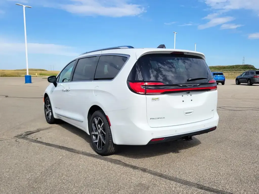 Chrysler Pacifica 2027 photo 4