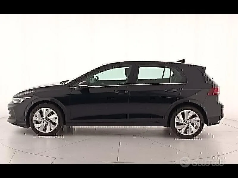 Volkswagen Golf 2025 photo 2