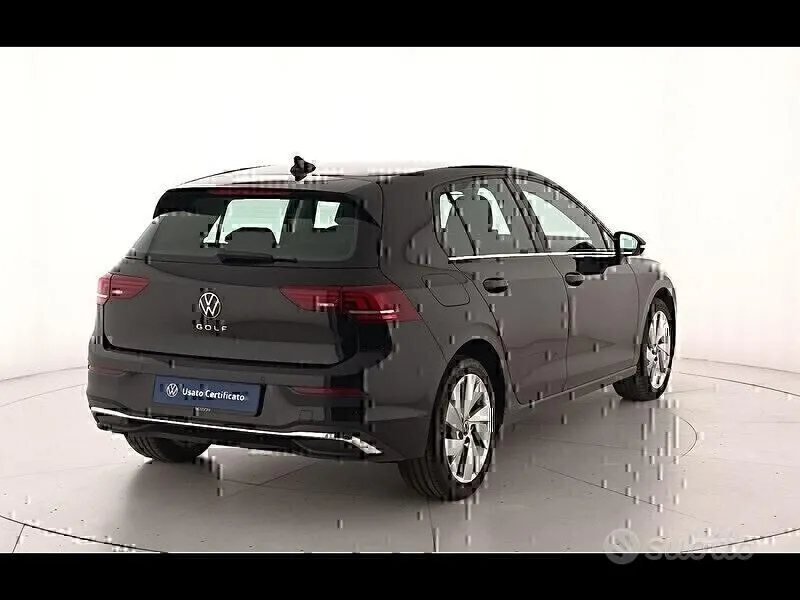 Volkswagen Golf 2025 photo 3
