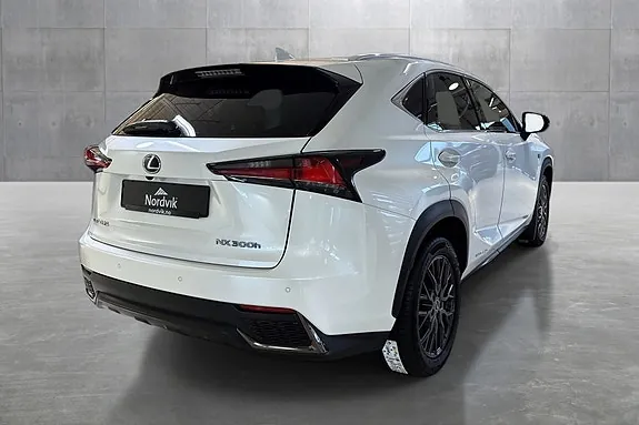Lexus Nx300H 2018 photo 5