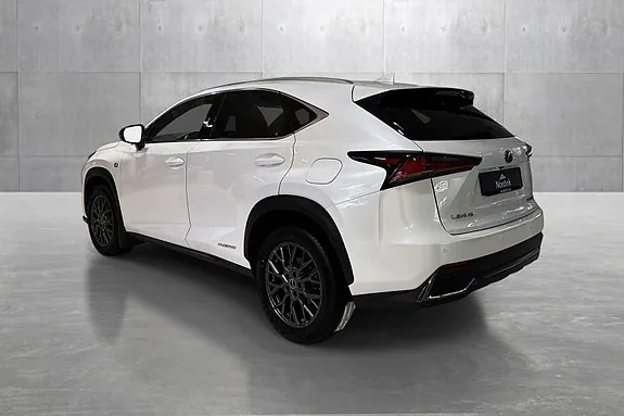 Lexus Nx300H 2018 photo 3