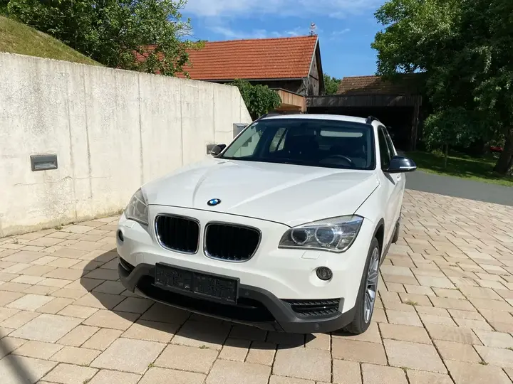 BMW X1 2012 photo 2