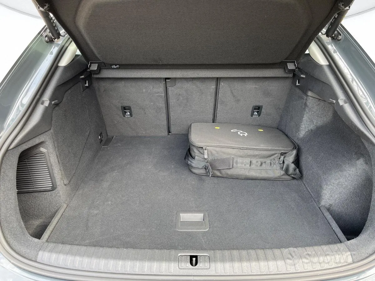 Audi Q3 2022 photo 4