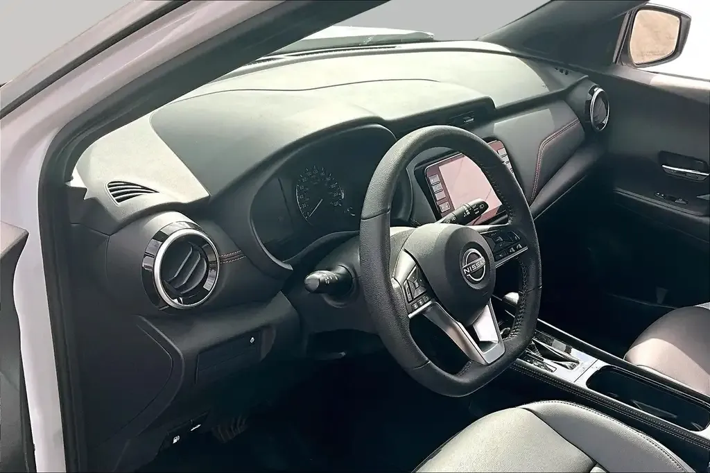 Nissan Kicks 2023 photo 2