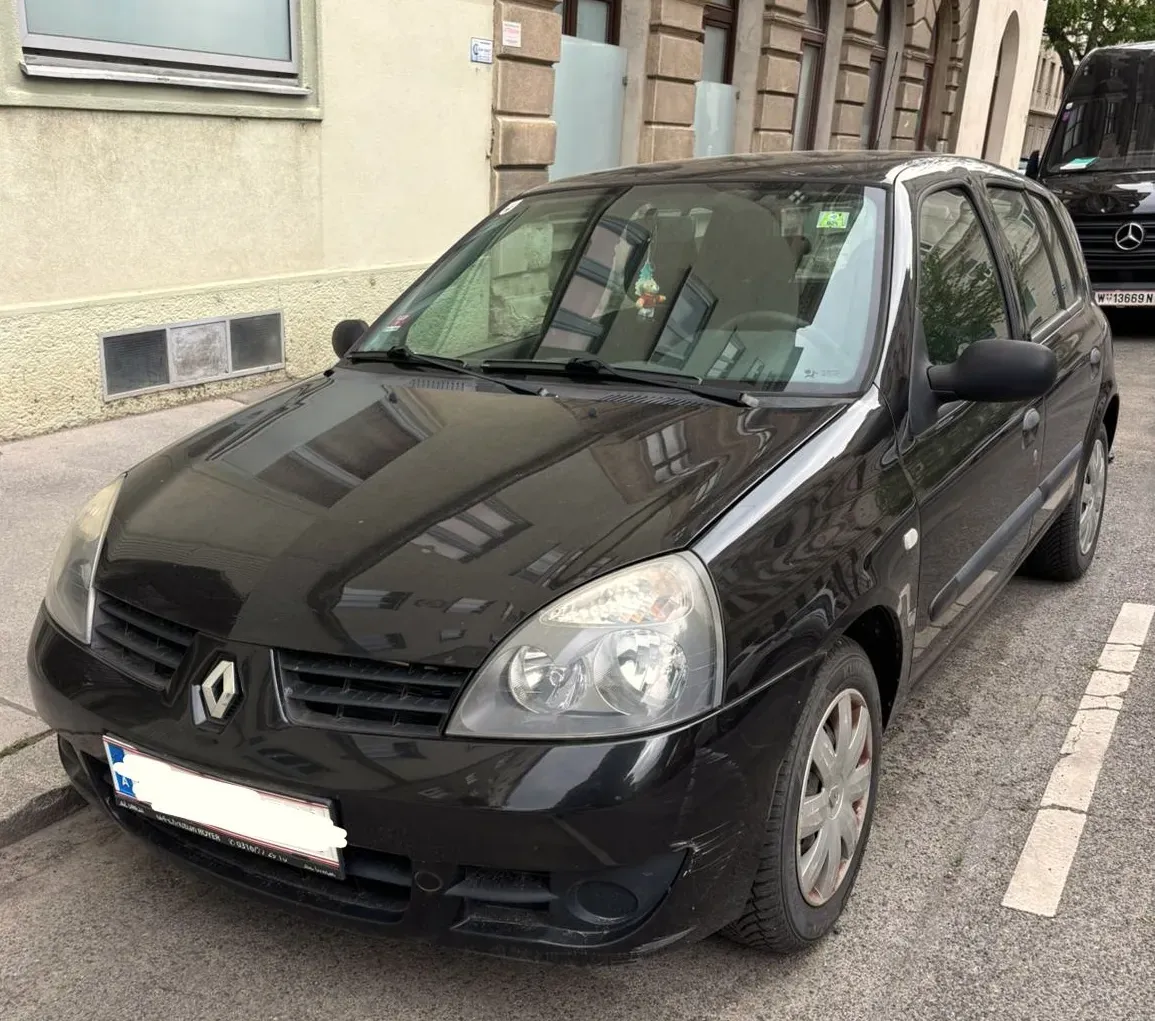 Renault Clio 2007 photo 2