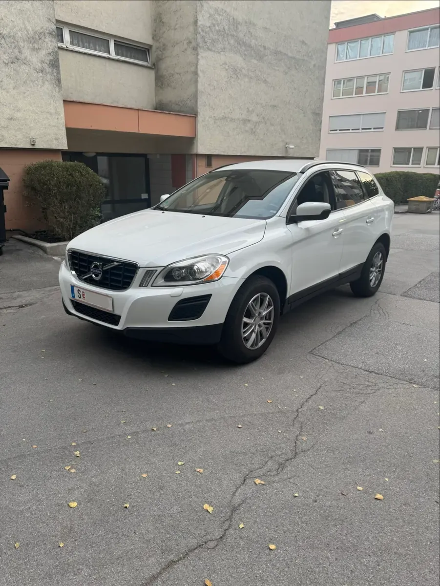 Volvo Xc60 2013 photo 2