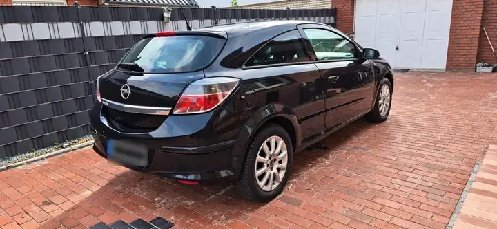 Opel Astra Gtc