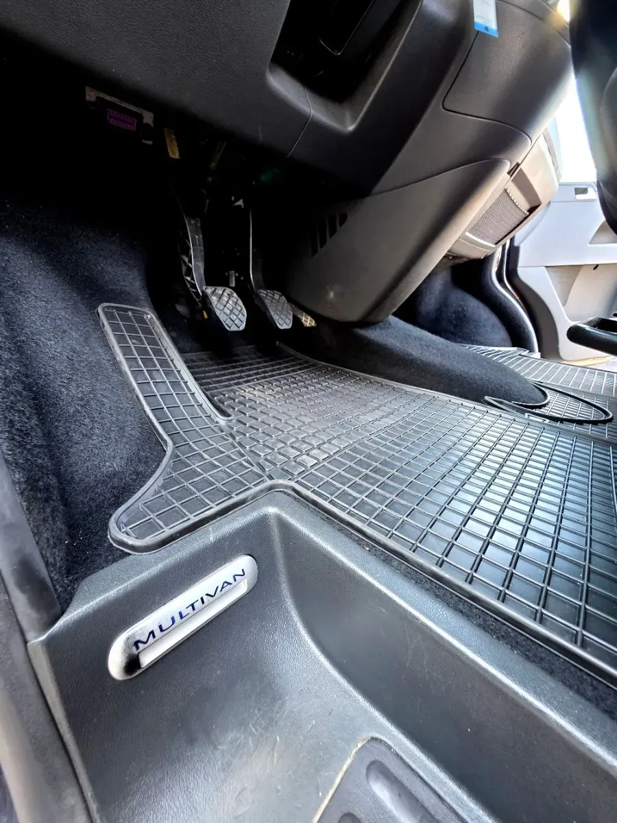 Volkswagen T5 2008 photo 3