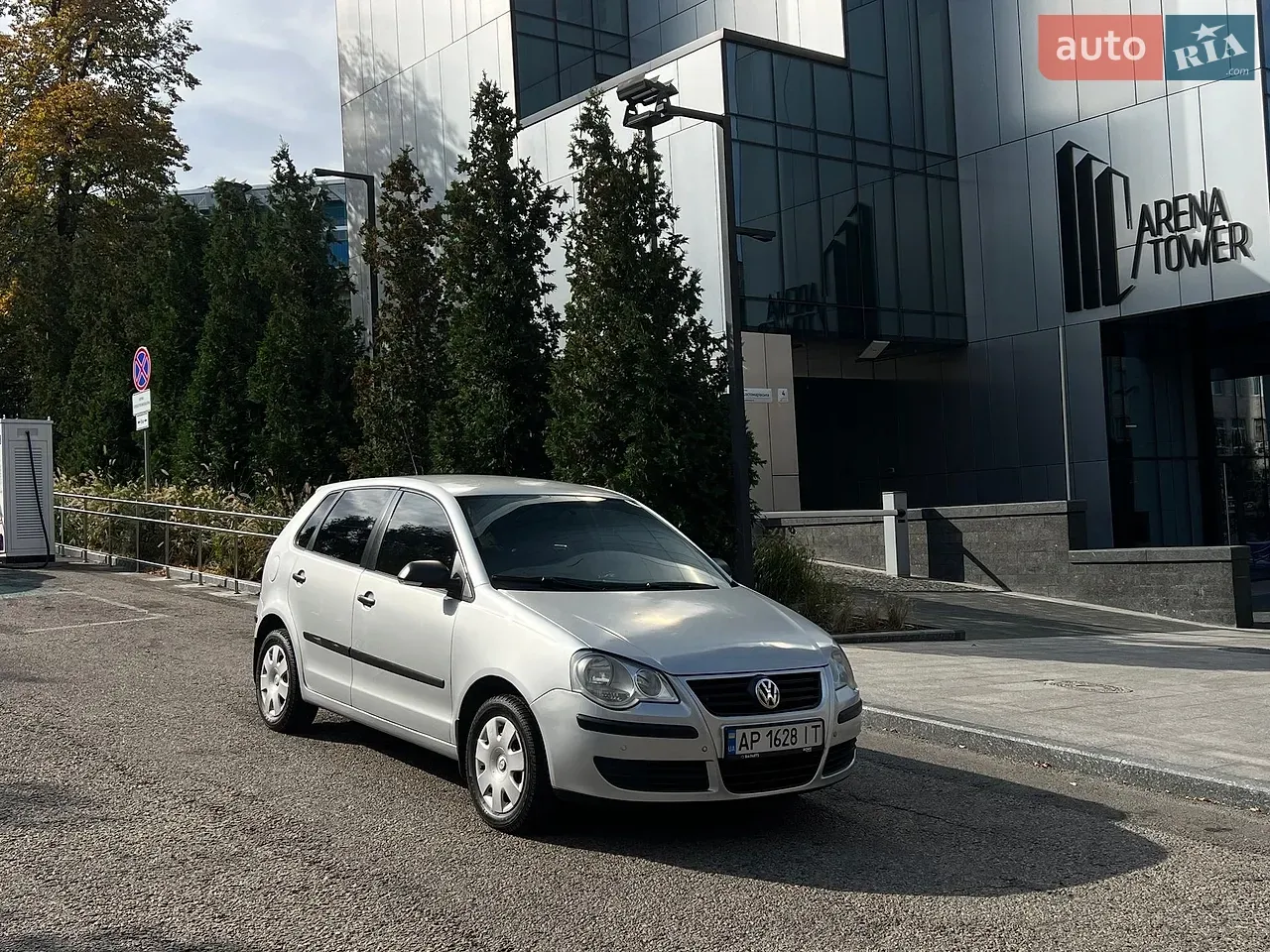 Volkswagen Polo 2006 photo 2
