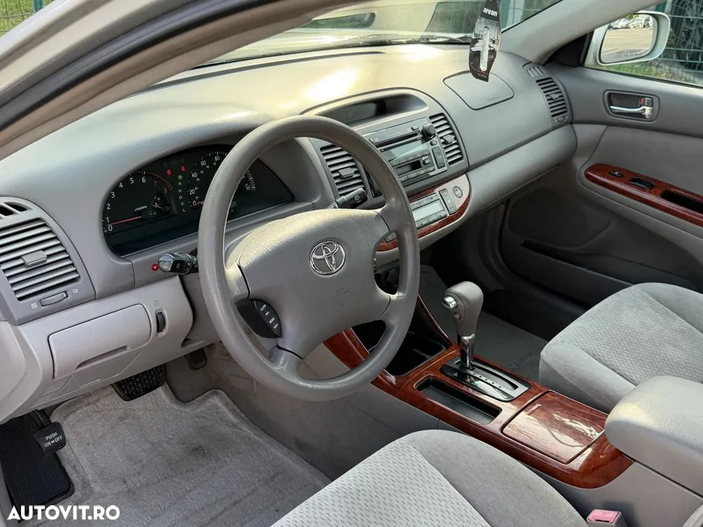 Toyota Camry 2003 photo 2