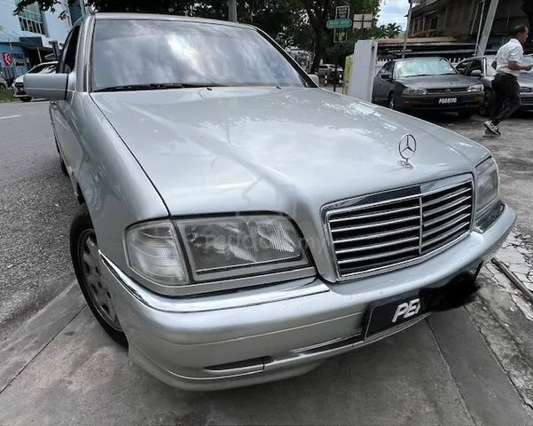 Mercedes-Benz C200 Avantgarde