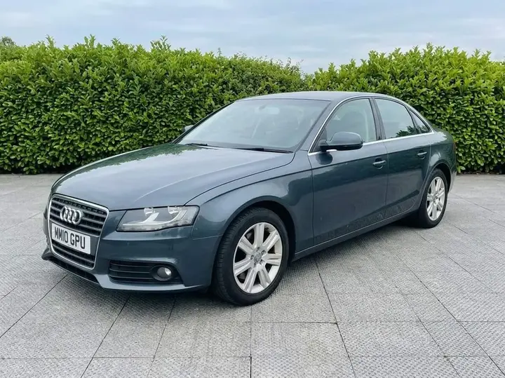 Audi A4 2010 photo 3