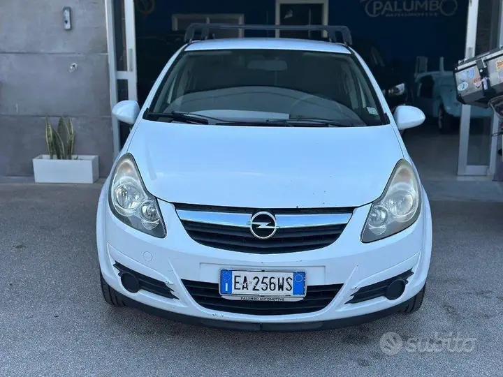 Opel Corsa 2010 photo 2