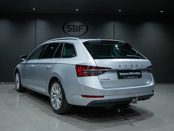 Skoda Superb 2021 photo 5