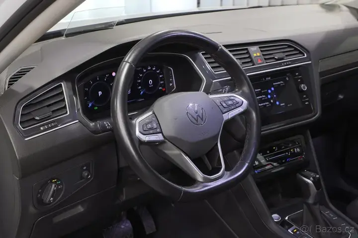 Volkswagen Tiguan Allspace 2023 photo 5