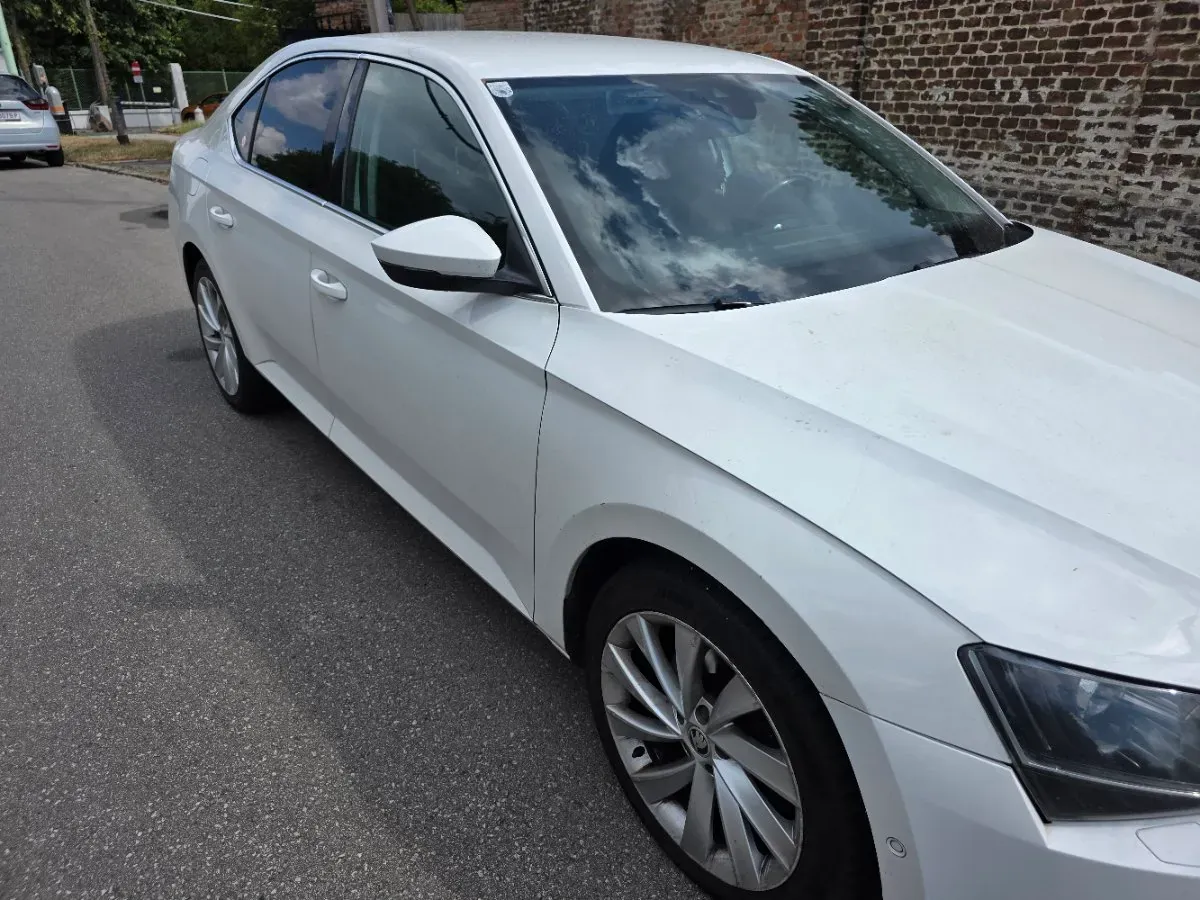 Skoda Superb 2017 photo 3