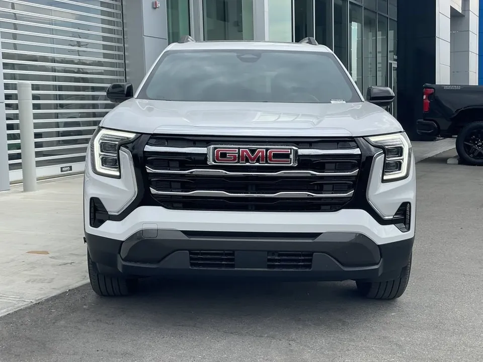 GMC Terrain 2027 photo 2