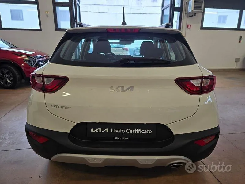 Kia Stonic 2023 photo 5