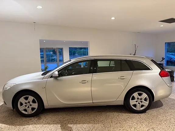 Opel Insignia 2010 photo 4