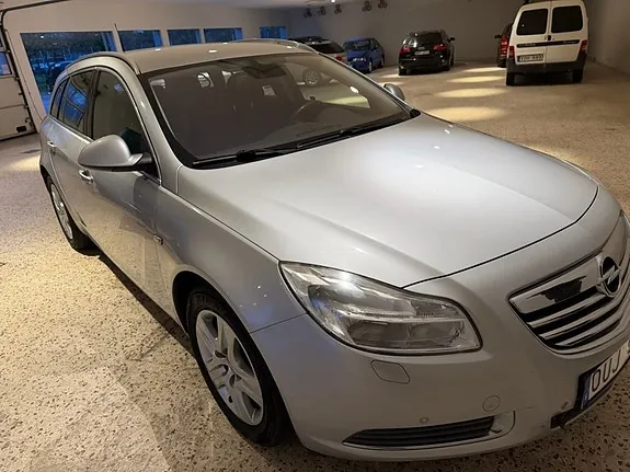 Opel Insignia 2010 photo 2