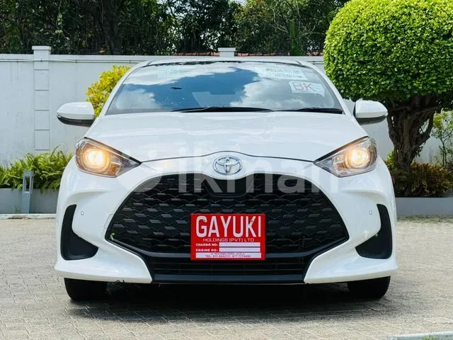 Toyota Yaris 2023 photo 2