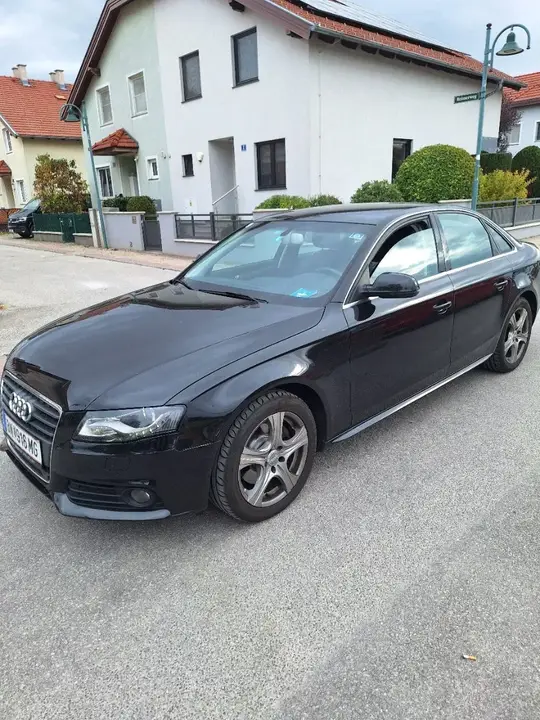Audi A4 2011 photo 3