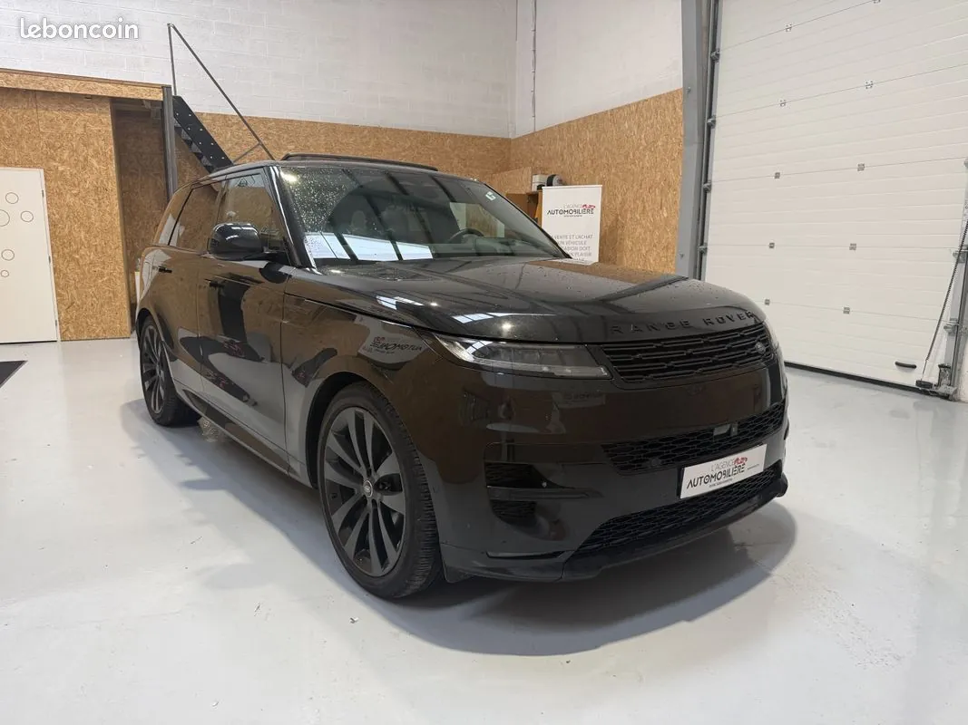Land Rover Range Rover 2024 photo 3